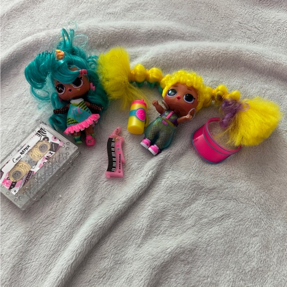 L.O.L. Surprise! Dolls with Yellow and Teal Hair - Picture 3 of 3
